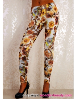 Romantic Yellow Rose Manor Leggings