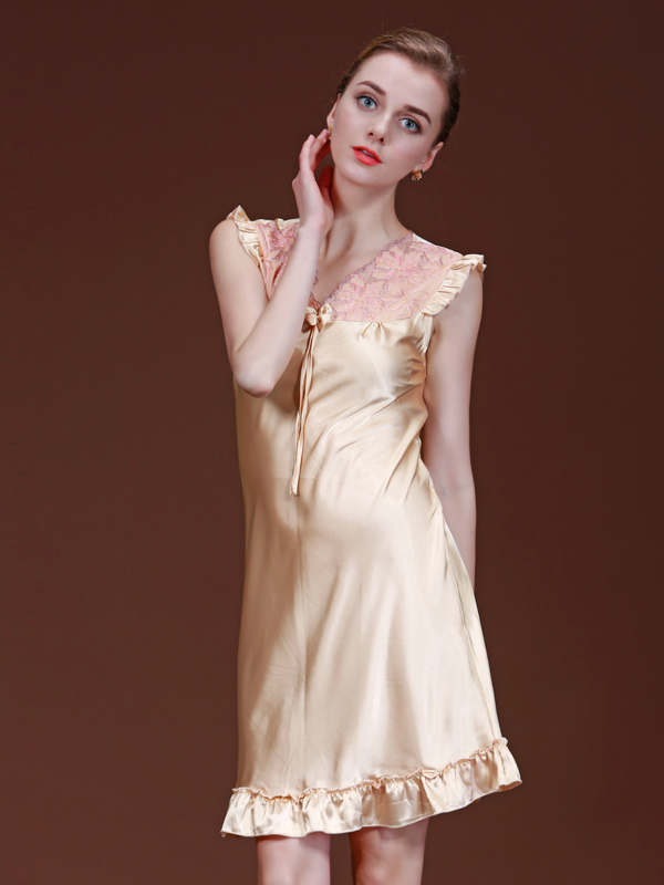 Elegant Ladies Satin Nightgown Champagne