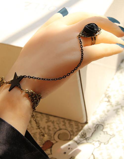 Retro Street  Punk Star Bracelet with Ring 