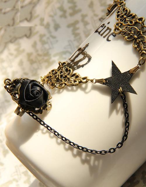 Retro Street  Punk Star Bracelet with Ring 