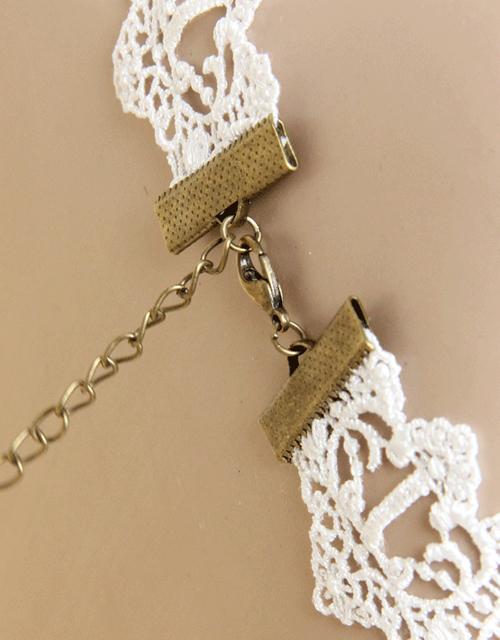 White Lace Pearl Pendant Vintage Choker 