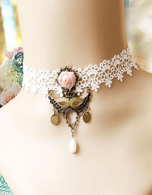 White Vintage Lace Choker with Pendant Details 
