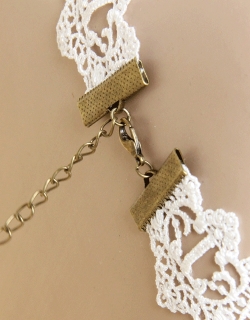 White Lace Pearl Pendant Vintage Choker 