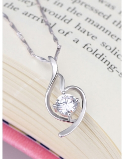 Fashion Woman Fashion Necklaces