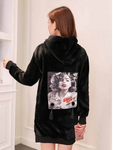 Euramerican Round Neck Portrait Printed Dress