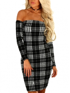 Trendy Dew Shoulder Grid Knee Length Dress